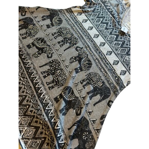 VOCAL Rhinestone - Elephant Graphic Women’s Top - Asymmetrical Hem - size M - Picture 4 of 8